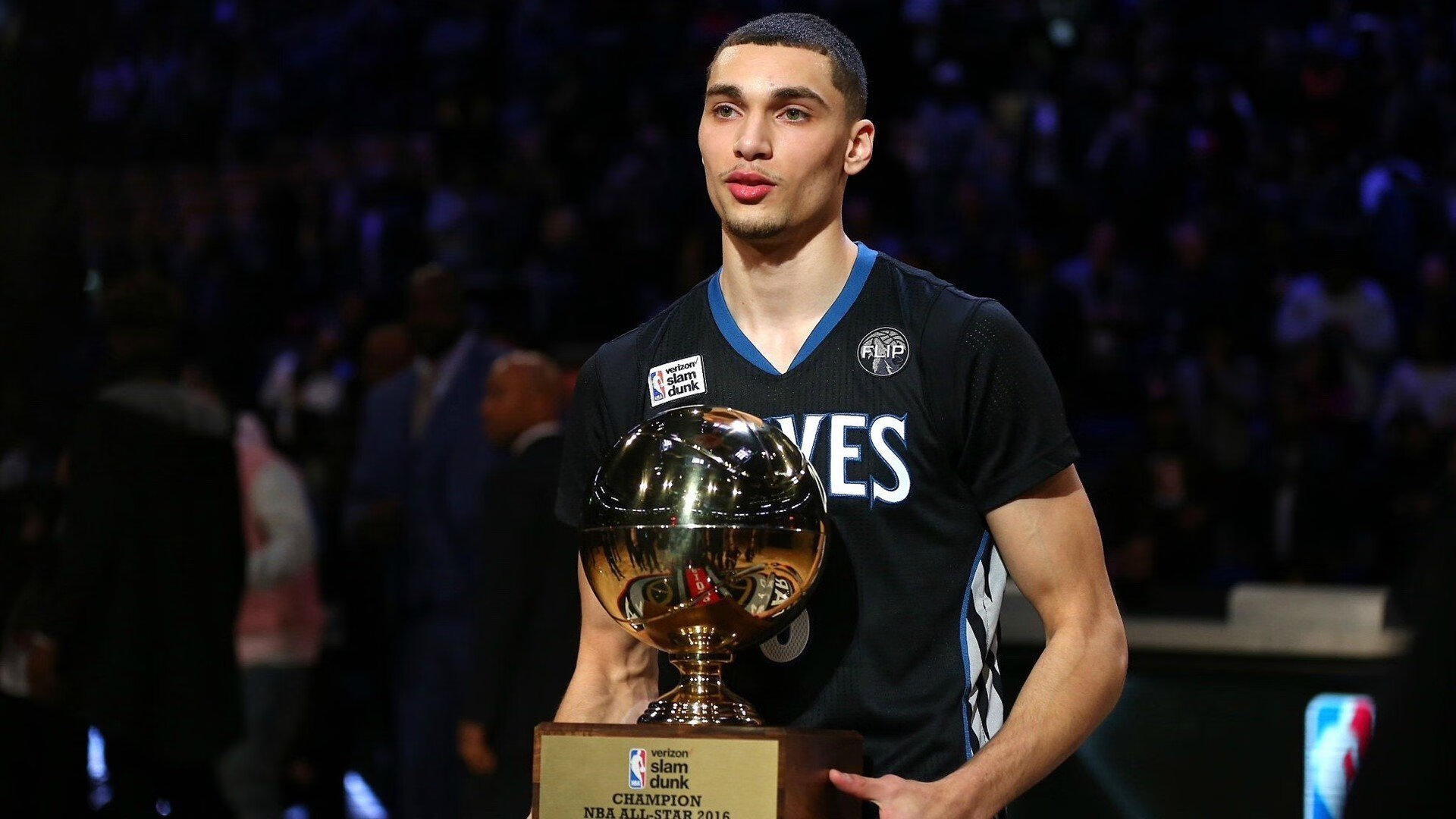 球迷“疯狂投票”：期待年度最佳新秀的最终赢家，球迷最疯狂的球队